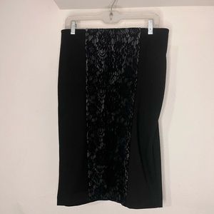 NY&COMPANY black and lace pencil skirt size L barley worn